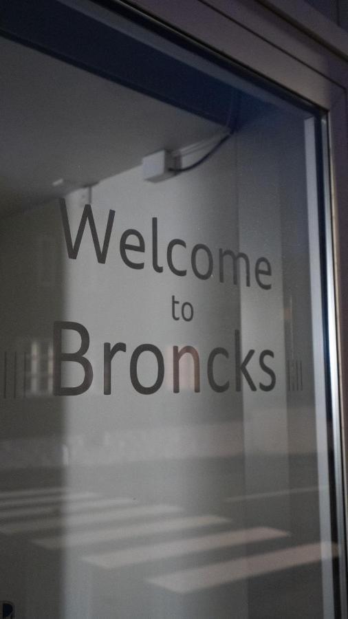 Broncks Apartment 1 - Modern 2-Bedroom In The Heart Of Tórshavn Exterior foto